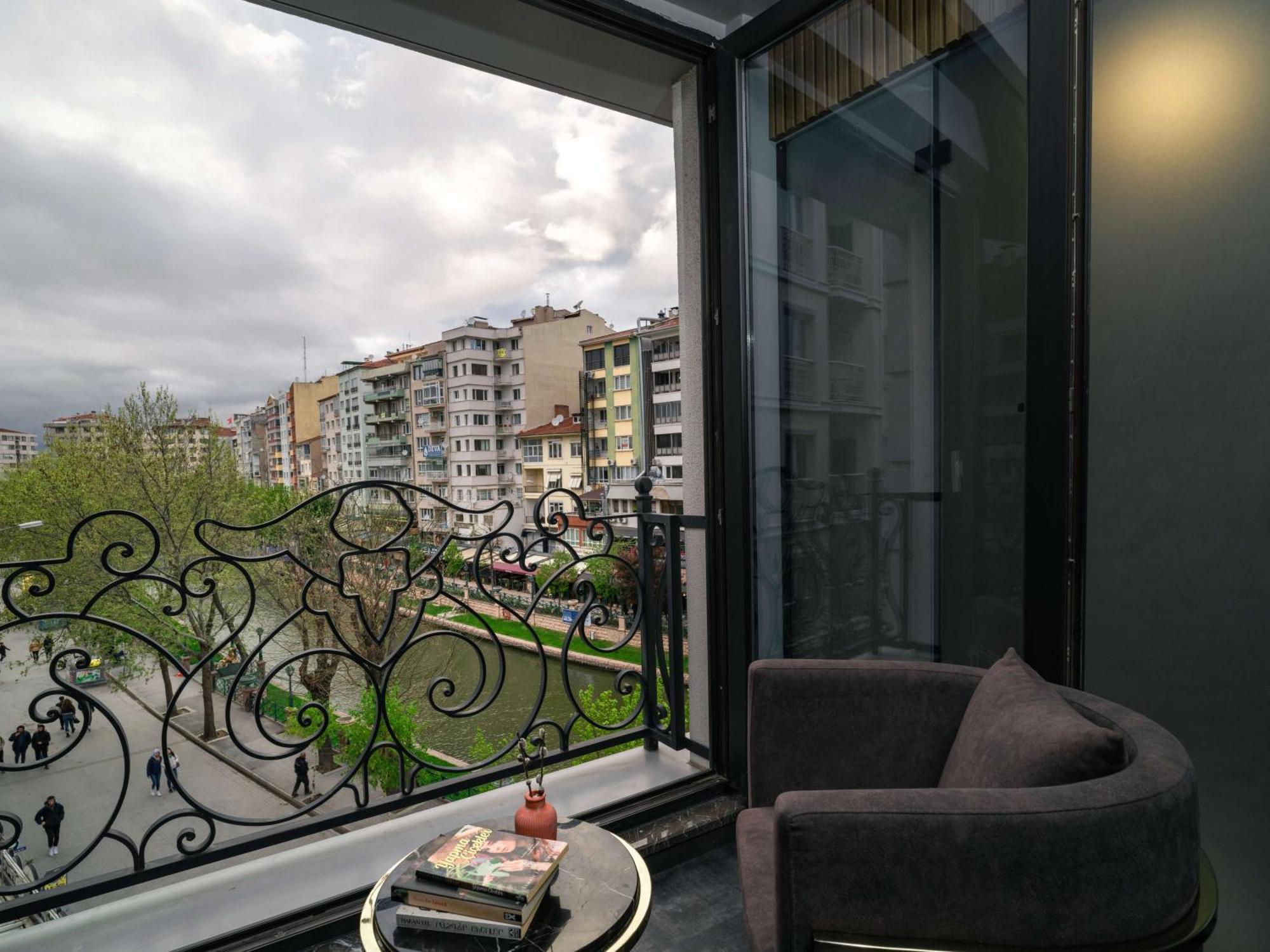 Sennacity Hotel Eskişehir Zewnętrze zdjęcie